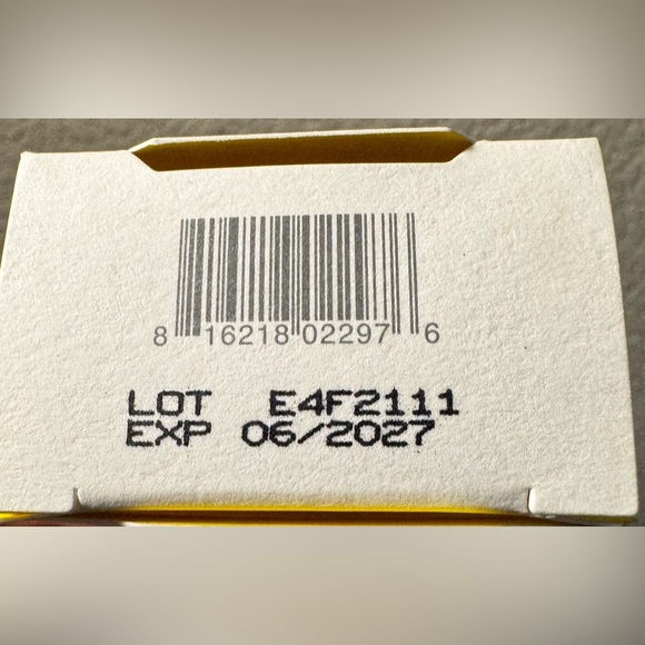 Supergoop Unseen Sunscreen    - Picture 5 of 9